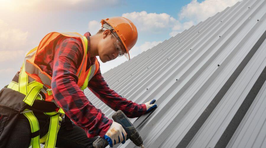 Professional metal roof installation in Bowie, AZ